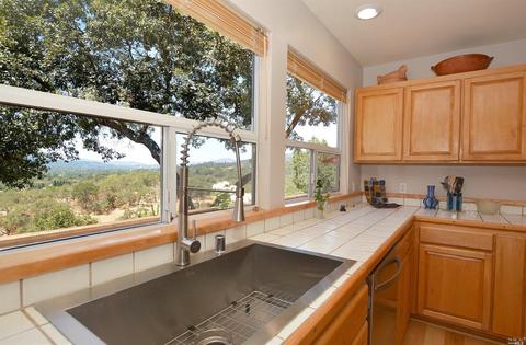 569 Michael Dr, Sonoma, CA 95476 photo 12