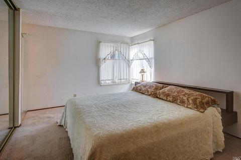 106 Jennifer Ct, Vallejo, CA 94591 photo 18