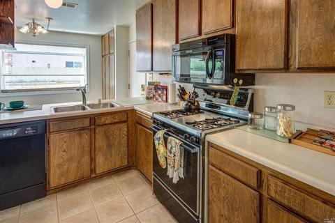 106 Jennifer Ct, Vallejo, CA 94591 photo 11