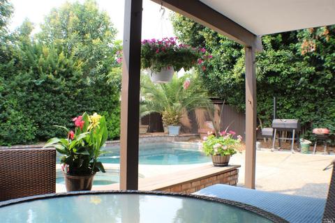 1125 Mulberry Ln, Dixon, CA 95620 photo 2