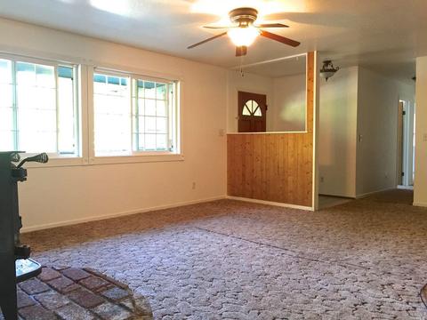 2072 Primrose Dr, Willits, CA 95490 photo 2