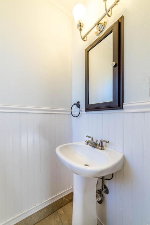 511 Stella Dr, Ukiah, CA 95482 photo 8