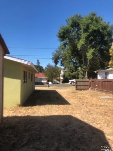 521 E I St, Benicia, CA 94510 photo 13