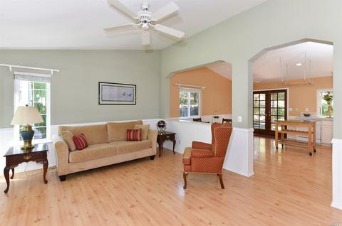 891 Foothill Dr, Windsor, CA 95492 photo 3