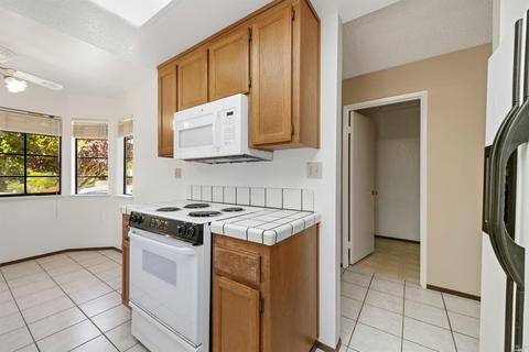 120 Thresher Dr, Vallejo, CA 94591 photo 9
