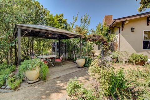 2422 Morrison Ln, Fairfield, CA 94534 photo 12