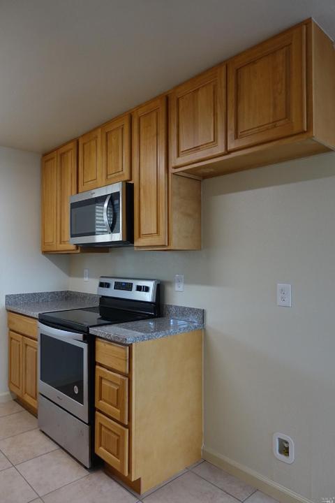 115 Falcon Dr, Vallejo, CA 94589 photo 5