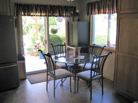 225 Moll Dr, Windsor, CA 95492 photo 8