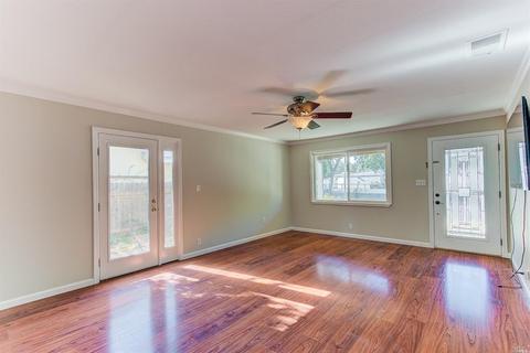 591 Elder St, Vacaville, CA 95688 photo 2