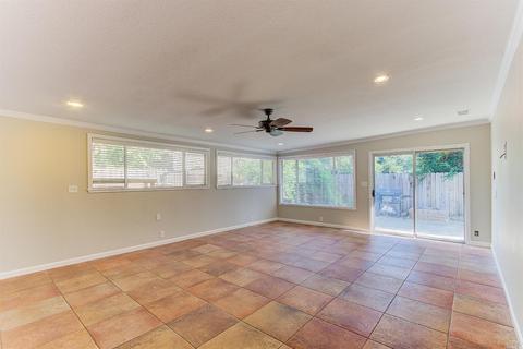591 Elder St, Vacaville, CA 95688 photo 9