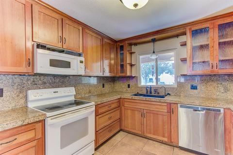 591 Elder St, Vacaville, CA 95688 photo 6