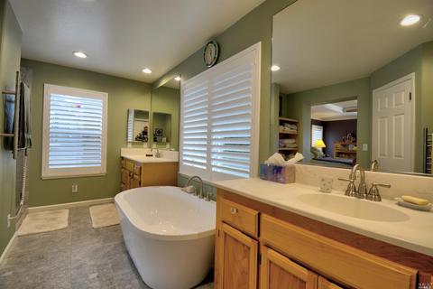 1218 Eagle Dr, Windsor, CA 95492 photo 18
