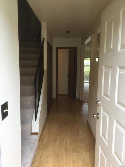 8024 Sunflower Dr, Cotati, CA 94931 photo 2