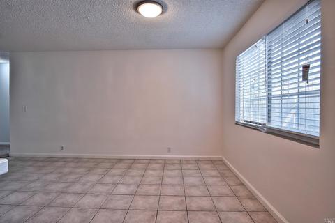 271 Daffodil Dr, Fairfield, CA 94533 photo 13
