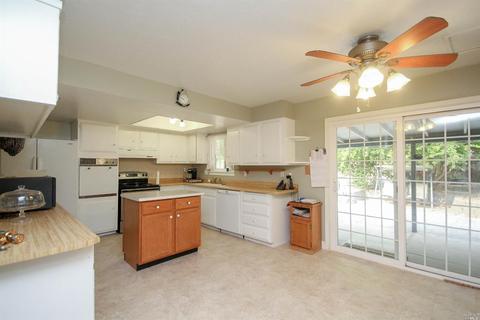 367 Mono Dr, Vacaville, CA 95687 photo 8