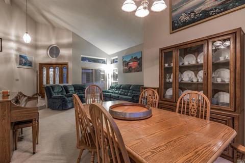 7017 Edinburgh Ct, Windsor, CA 95492 photo 8