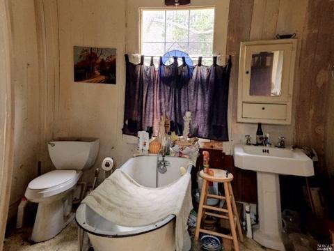 575 E H St, Benicia, CA 94510 photo 9