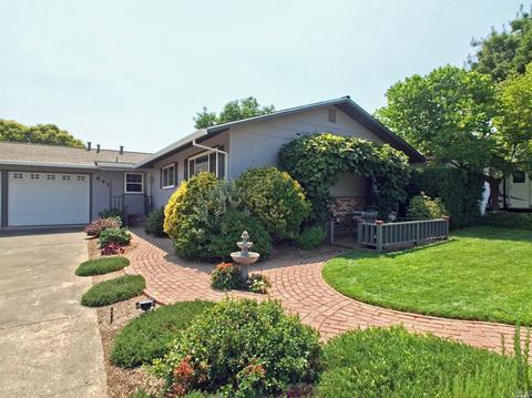 641 Malaga Dr, Ukiah, CA 95482 photo 2