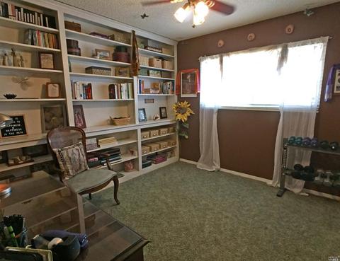 641 Malaga Dr, Ukiah, CA 95482 photo 19
