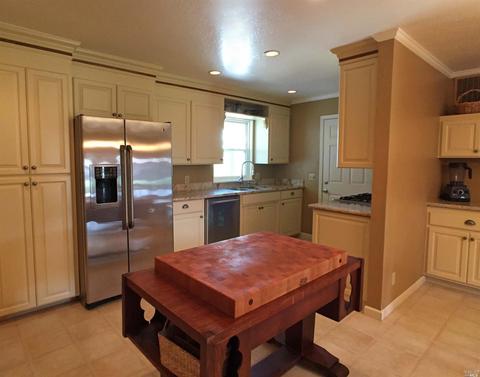 641 Malaga Dr, Ukiah, CA 95482 photo 10