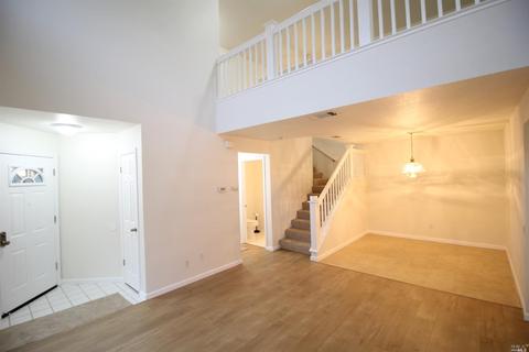 260 Clearpointe Dr, Vallejo, CA 94591 photo 3