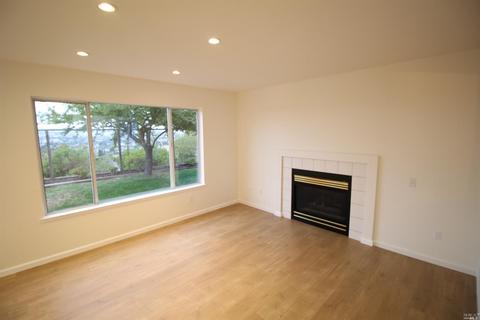 260 Clearpointe Dr, Vallejo, CA 94591 photo 10