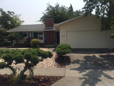 1435 Laredo St, Napa, CA 94559 photo 5