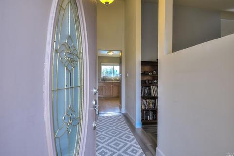 1625 E Madison St, Petaluma, CA 94954 photo 2