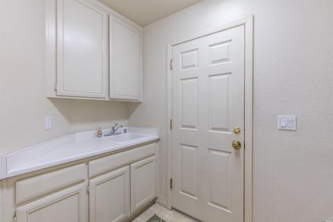 560 Topley Ct, Vallejo, CA 94591 photo 22