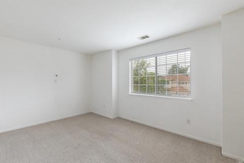 560 Topley Ct, Vallejo, CA 94591 photo 23