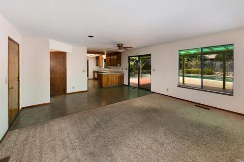 170 Vine Dr, Cloverdale, CA 95425 photo 13