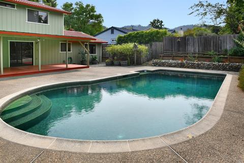 170 Vine Dr, Cloverdale, CA 95425 photo 4