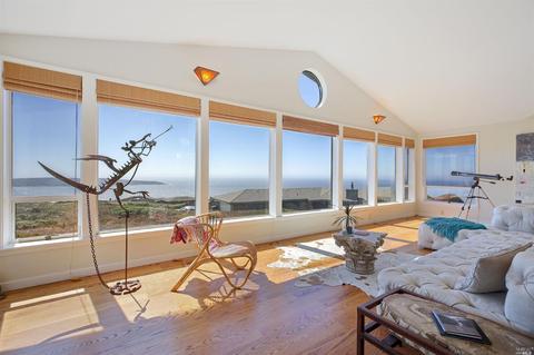 569 Oceana Dr, Dillon Beach, CA 94929 photo 3