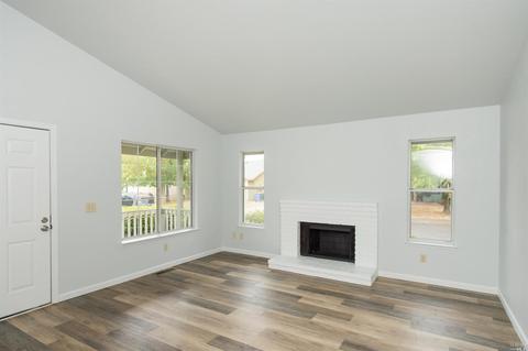 9256 Kyle Ct, Windsor, CA 95492 photo 3