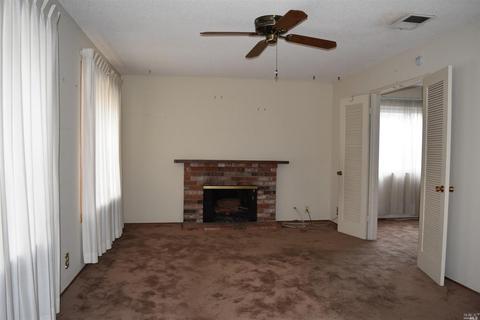 1012 Mockingbird Ln, Fairfield, CA 94533 photo 3
