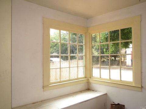 156 W Mendocino Ave, Willits, CA 95490 photo 2