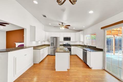 112 Edwin Dr, Vacaville, CA 95687 photo 11