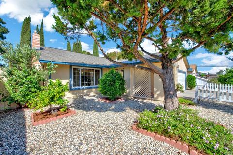 112 Edwin Dr, Vacaville, CA 95687 photo 3