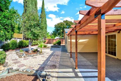 112 Edwin Dr, Vacaville, CA 95687 photo 24