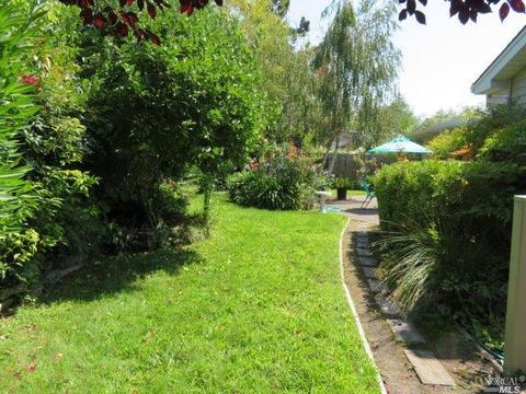 4845 Devonshire Pl, Santa Rosa, CA 95405 photo 3