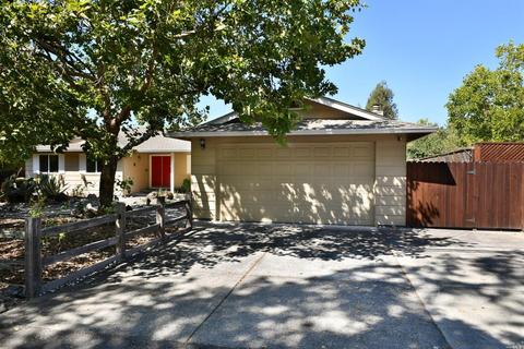411 Jensen Ln, Windsor, CA 95492 photo 2