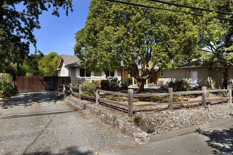 411 Jensen Ln, Windsor, CA 95492 photo 3