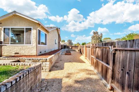 805 Marigold Dr, Fairfield, CA 94533 photo 27