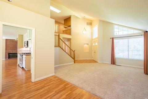 332 La Quinta Dr, Windsor, CA 95492 photo 9