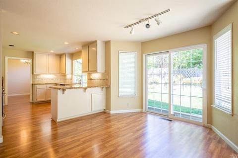 332 La Quinta Dr, Windsor, CA 95492 photo 19