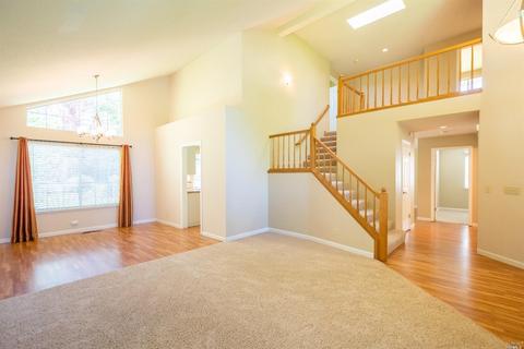 332 La Quinta Dr, Windsor, CA 95492 photo 3
