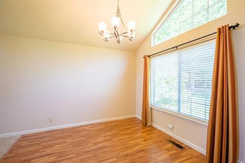 332 La Quinta Dr, Windsor, CA 95492 photo 12