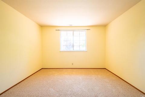 332 La Quinta Dr, Windsor, CA 95492 photo 38