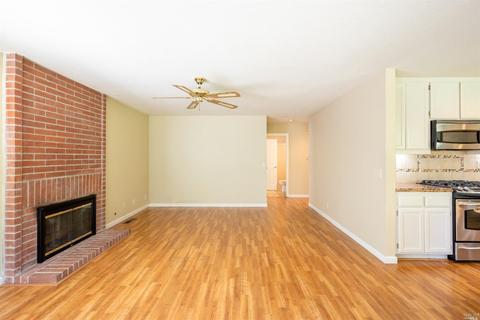 332 La Quinta Dr, Windsor, CA 95492 photo 13