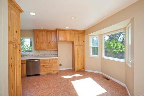952 Bond Pl, Windsor, CA 95492 photo 9